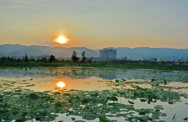 昌宁沿江湿地图片