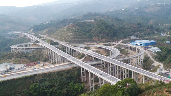 墨临高速公路图片