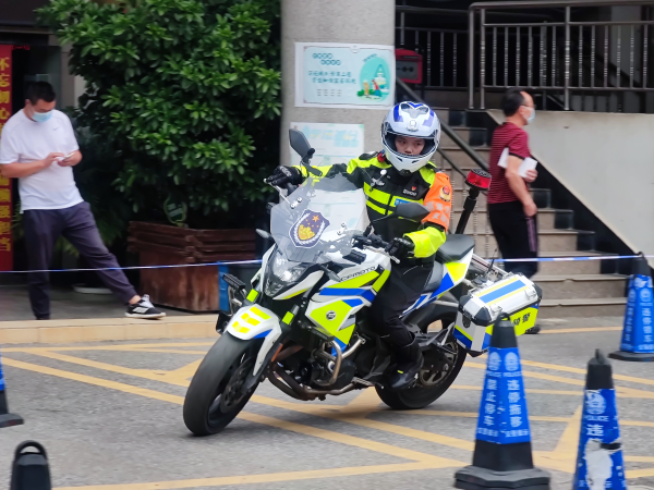 台湾骑警图片图片