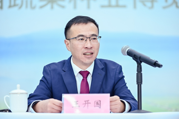 据中共元谋县委副书记,县人民政府县长王开国介绍,元谋县位于滇中北部